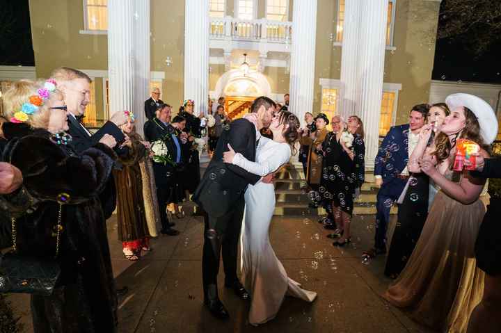 Bride and Groom Leaving 