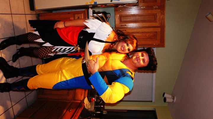 **NWR**  PIC of Halloween Costume =)