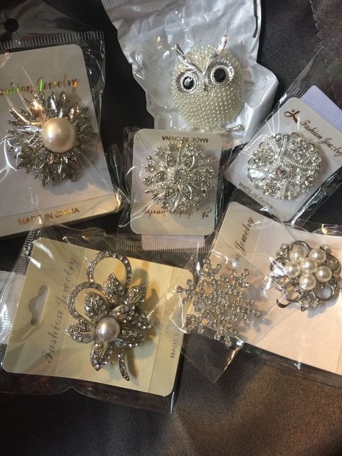 Brooch bouquets (where I've purchased my brooches)