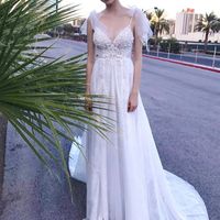 i bought a second dress. Now i have to sell my first... Advice? 😩 - 2