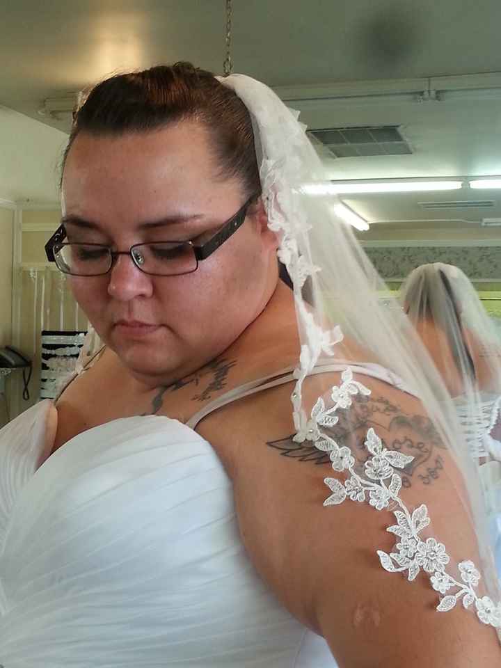 One shop one kill lol Found my dress! *pix*