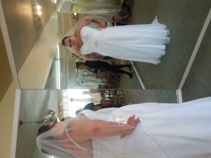 One shop one kill lol Found my dress! *pix*
