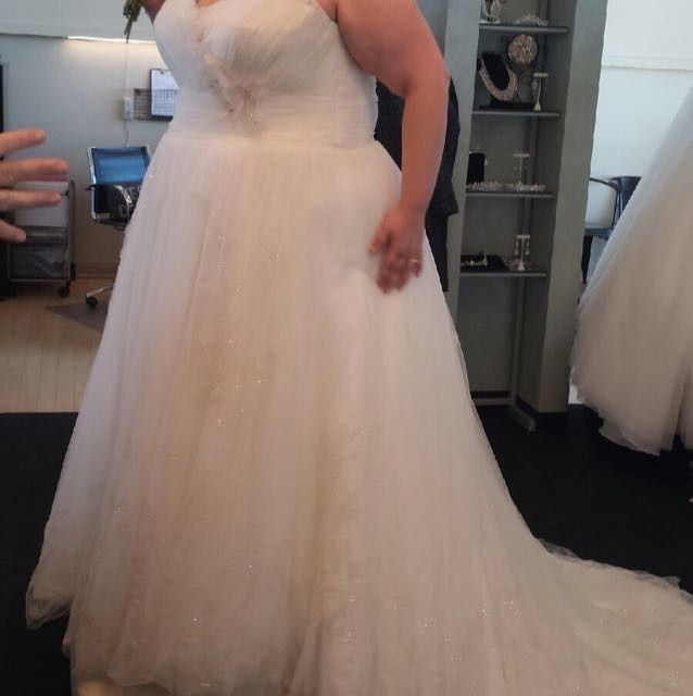 Plus Size Brides , share your dress !