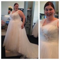 Show off those dresses!