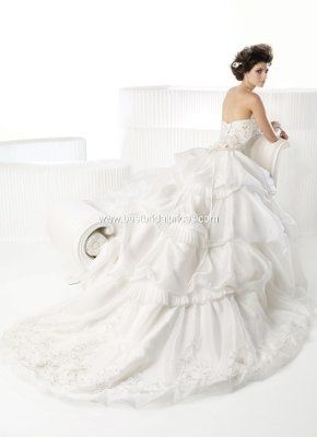 lets see those amazing gowns