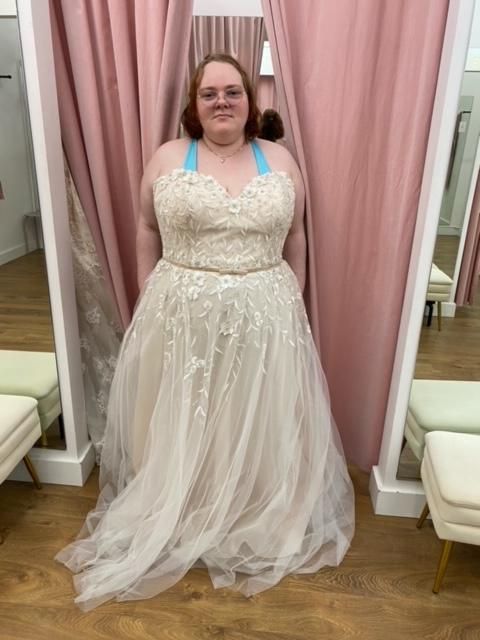 Try on photos, how i got dress regret, and how i think i will be ok with it? (fun dress photos) 3