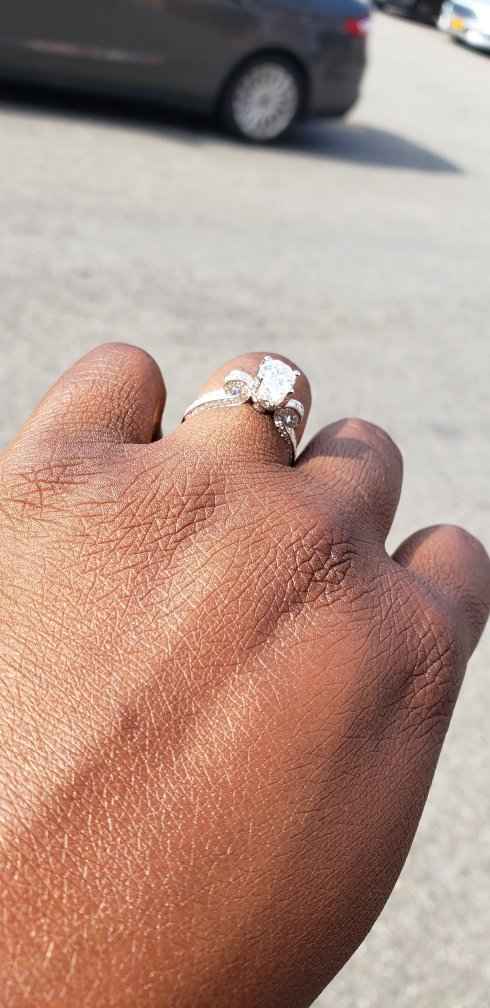 Carat, cut, clarity, or color? Which "C" mattered most to you? 💎 - 2