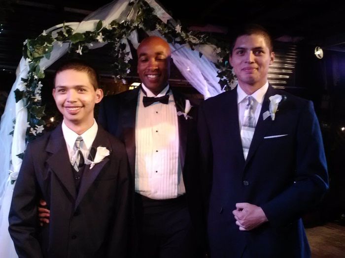 a wedding without PIF's and generous people ***non*** professional pics..
