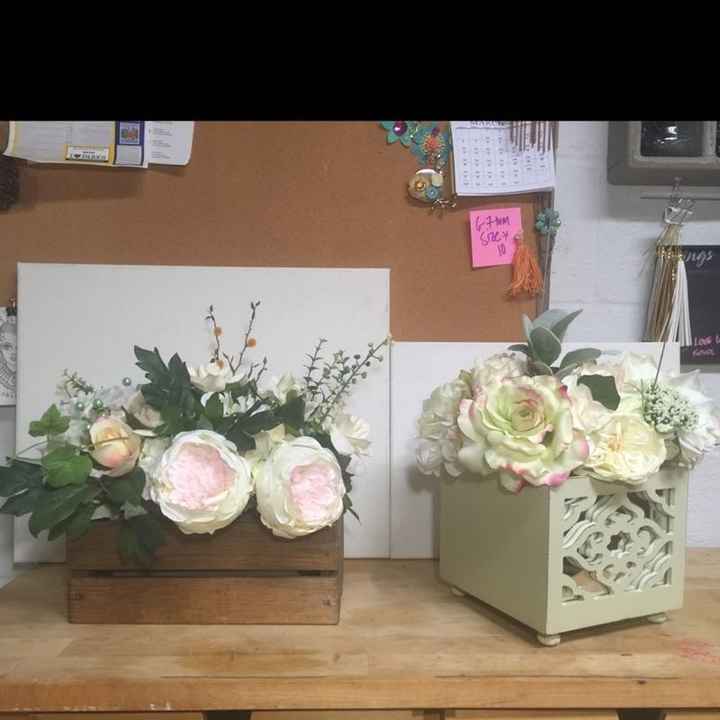 Centerpieces options... Please Help!