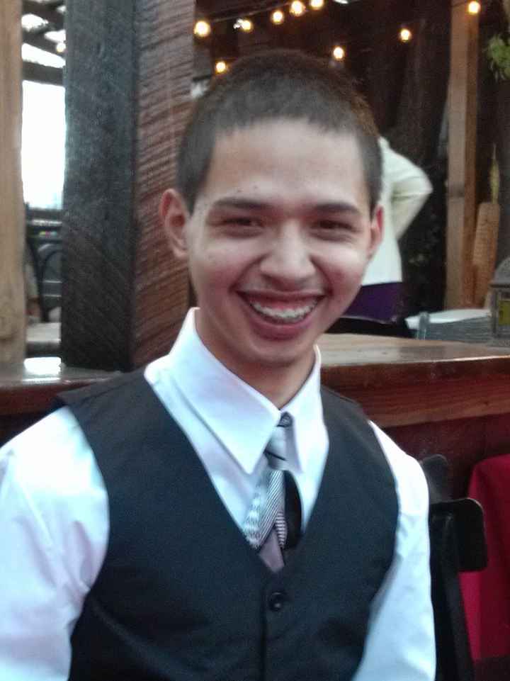 a wedding without PIF's and generous people ***non*** professional pics..