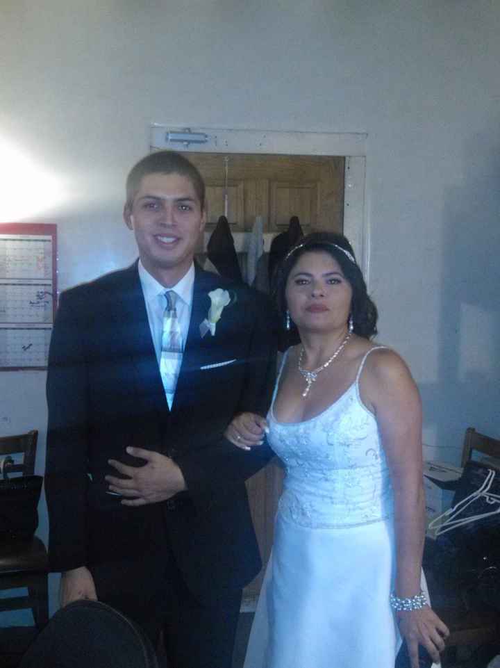 a wedding without PIF's and generous people ***non*** professional pics..