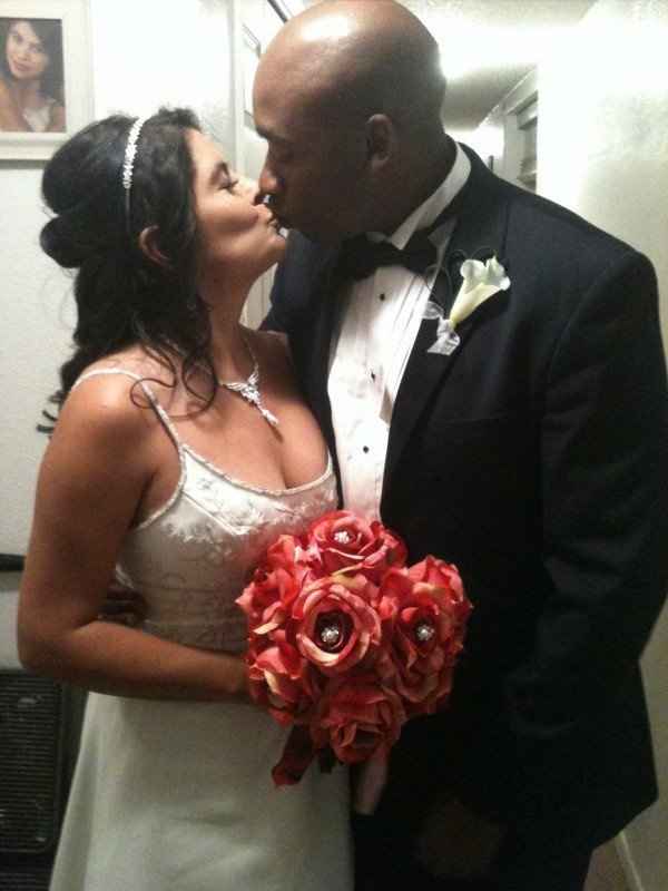 a wedding without PIF's and generous people ***non*** professional pics..