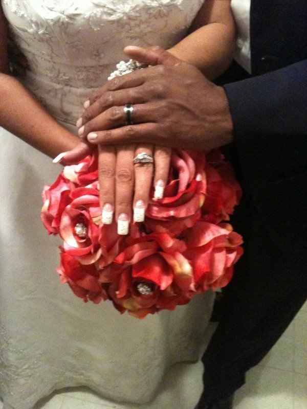 a wedding without PIF's and generous people ***non*** professional pics..