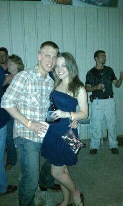 *Spin off* Fit Brides TBT post. Do any of you have your first picture with FH?!