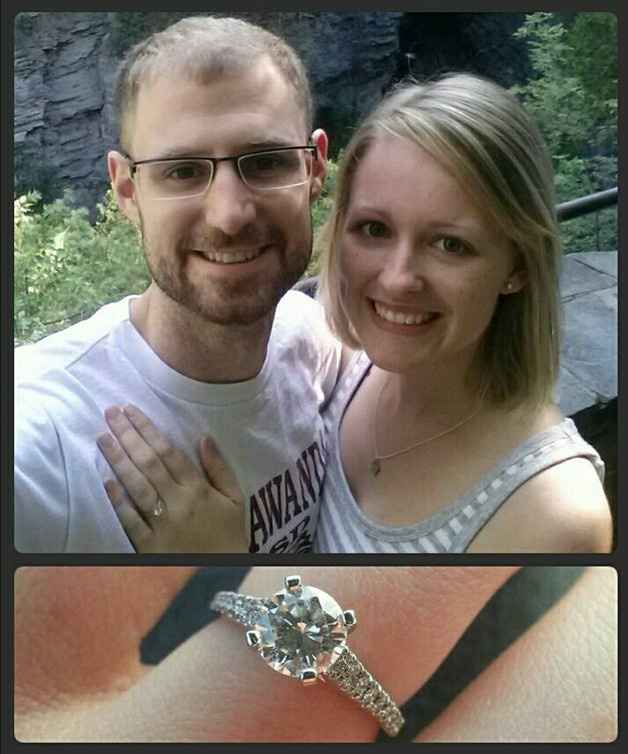 *Spin off* Fit Brides TBT post. Do any of you have your first picture with FH?!