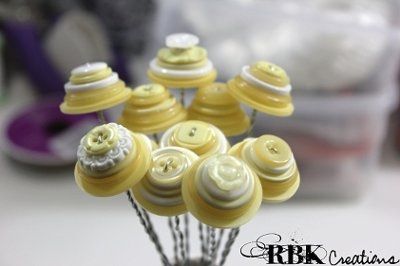 Got more pics of my centerpieces/bouquets/bouts/corsages :) :)