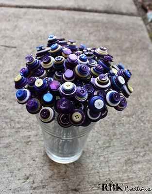 Got more pics of my centerpieces/bouquets/bouts/corsages :) :)