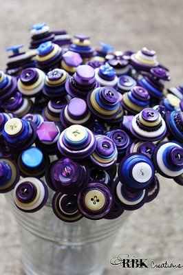 Got more pics of my centerpieces/bouquets/bouts/corsages :) :)