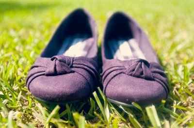 Attack of the 5'10 bride!!