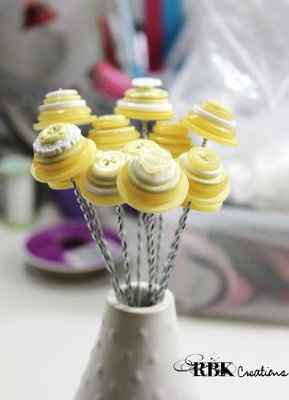 Florist/Designer....and Brides... Help :)