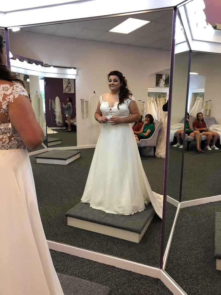 How much did you spend on your wedding dress!? - 1