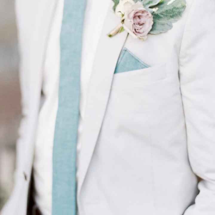 What should the groomsmen wear? - 3