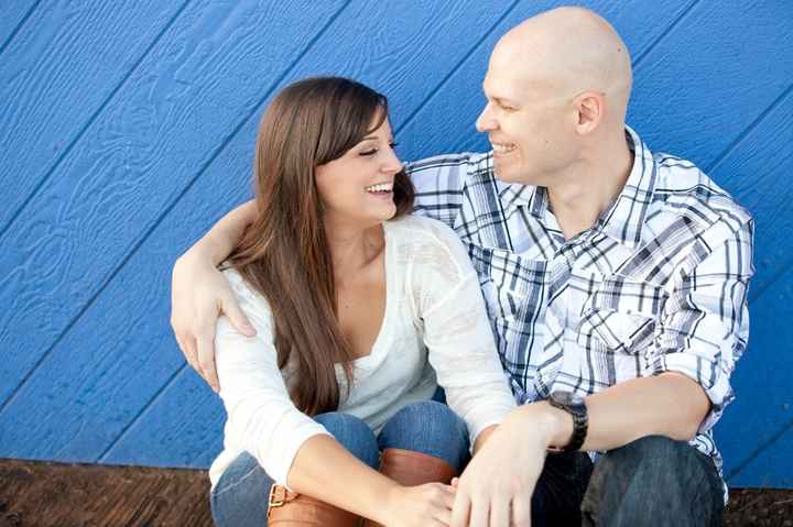 Did anyone have professional makeup done for e-pics?