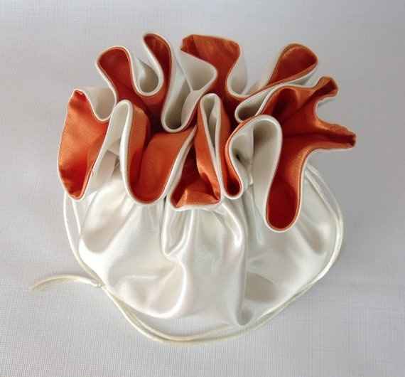 Any Brides planing on having a dollar dance? or did you have the dollar dance?