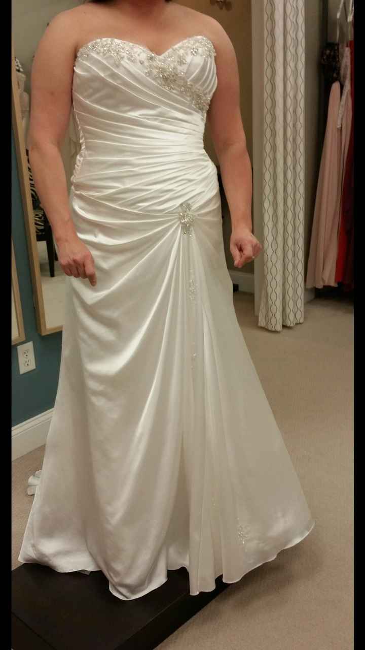 SHOW ME YOUR DRESSES!