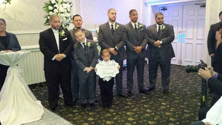 I AM MARRIED!!!!  COME SEE SOME PICS