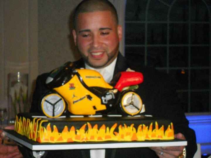 I AM MARRIED!!!!  COME SEE SOME PICS