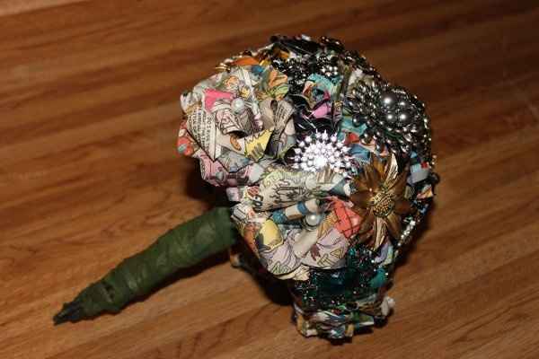 Almost done with my brooch/comic book bouquet! Pics inside!