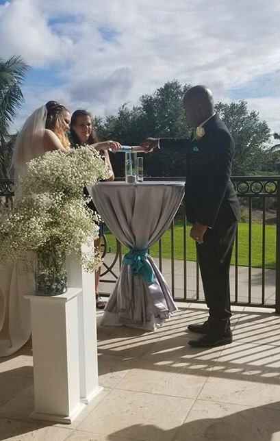 alter flowers and sand ceremony