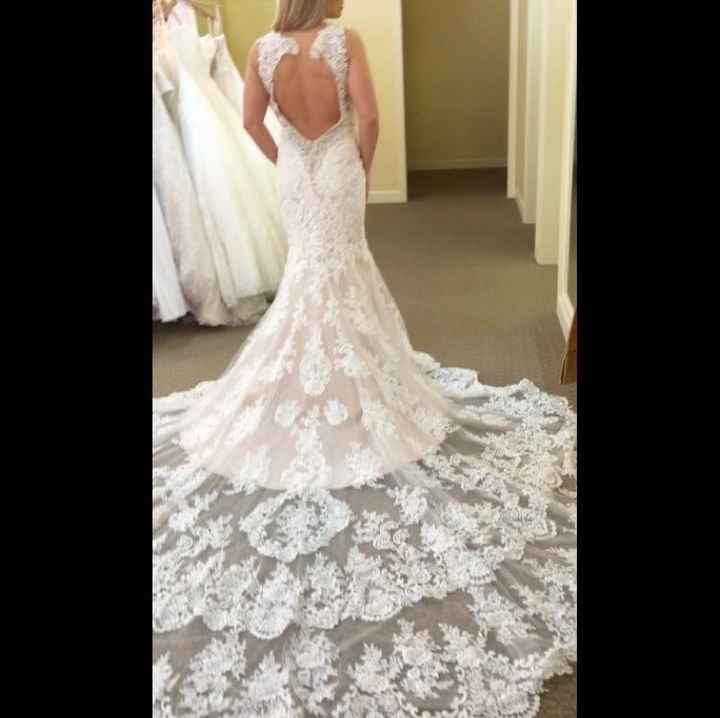 Let me see your DRESS!