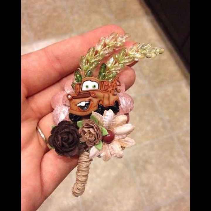 Toddler Boutonniere ideas ?!