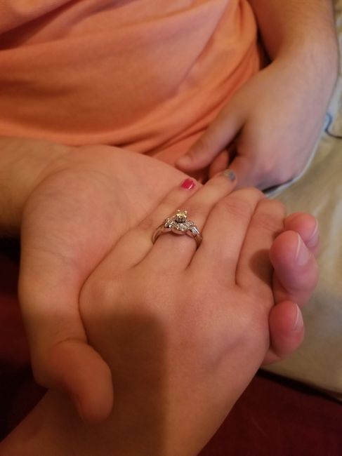 Show me your engagement rings!! 7