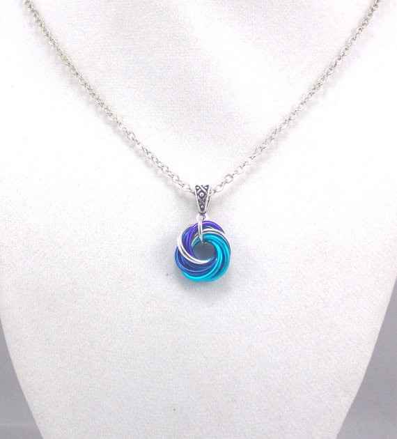 What do you think of this necklace idea? Potential DIY..
