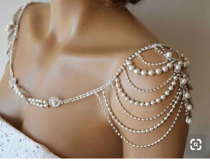 Statement piece or keeping it simple? - 1