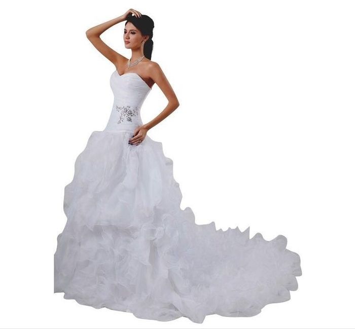 What kind of jewelry with this dress