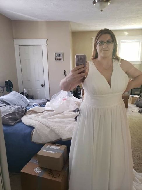 Anyone didn't get a traditional wedding dress? 6