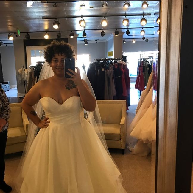 Let me see your sweetheart necklines!