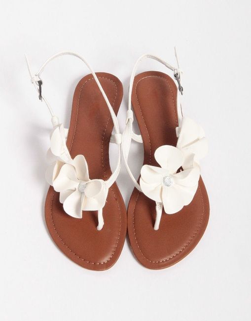 Flats, flip flops, sandals? - 1
