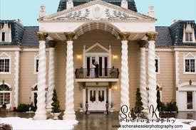 How sad! 14,000 sq ft mansion ruined (used to be a wedding venue) *PICS
