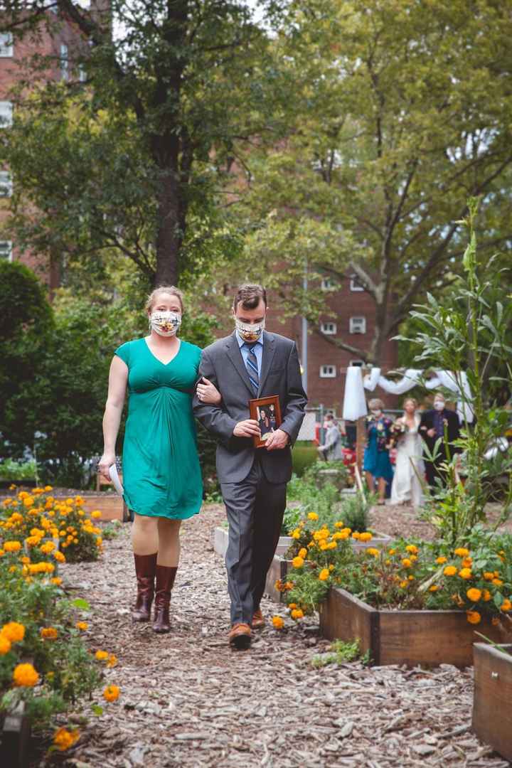 Honoring late husband at wedding ceremony 1