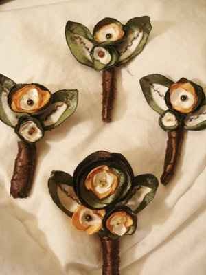 More Boutonnieres *pics