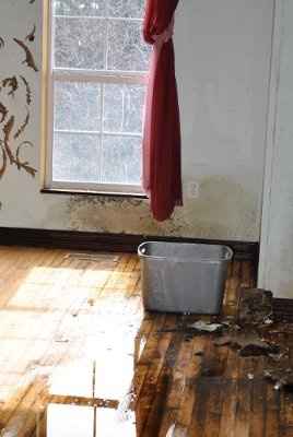 How sad! 14,000 sq ft mansion ruined (used to be a wedding venue) *PICS