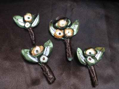 Can I see your bouquets and boutonnieres?