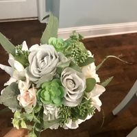 Silk flower bouquet: win or regret? - 3