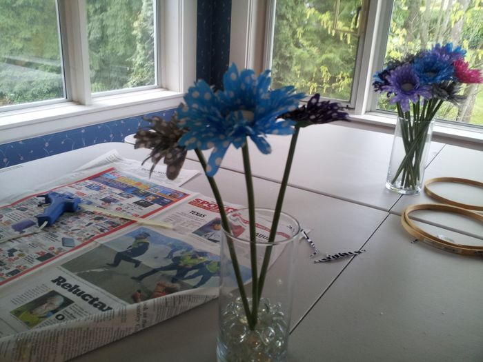my first trial centerpiece and my toss bouquet