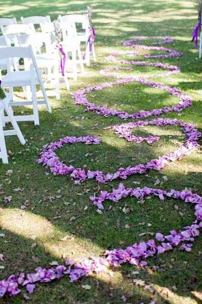 Petal Aisle Runner, Yes or No?